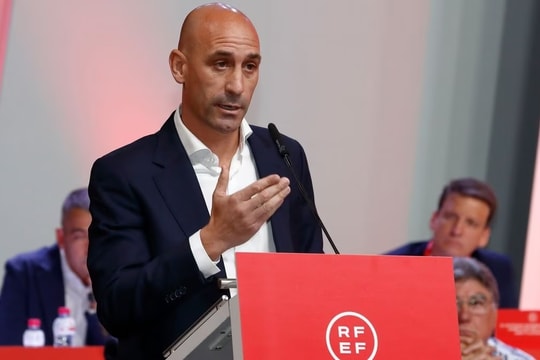 Chủ tịch Liên đoàn bóng đá Tây Ban Nha bị điều tra, RFEF dọa rút khỏi UEFA