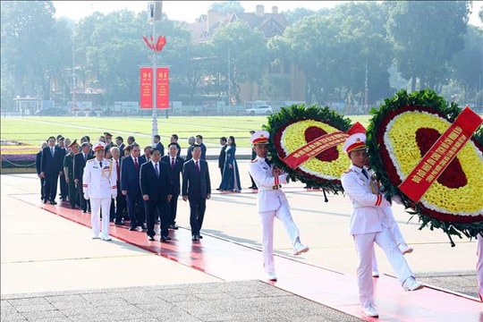 Lãnh đạo Đảng, Nhà nước vào Lăng viếng Bác nhân dịp 78 năm Quốc khánh 2/9