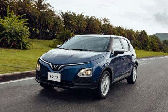 VinFast VF 5 Plus ''nhỏ nhưng có võ''