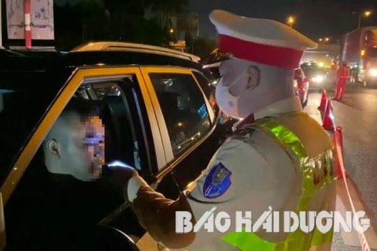 Hải Dương xử lý 13 trường hợp vi phạm nồng độ cồn trong ngày nghỉ lễ đầu tiên