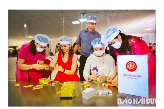 3 tác phẩm đoạt giải nhì cuộc thi ảnh nghệ thuật "Nét đẹp văn hóa - Du lịch tỉnh Hải Dương"