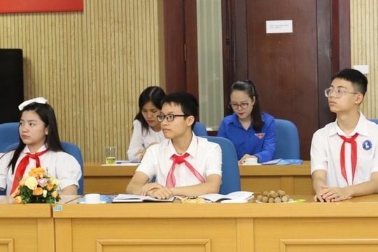 "Quốc hội trẻ em"