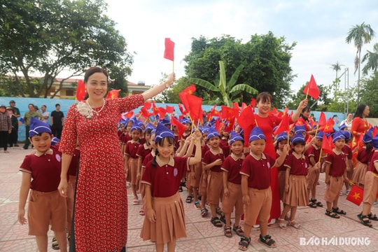 Học sinh Hải Dương hân hoan khai giảng năm học mới