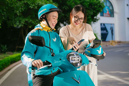Giải mã sự lên ngôi của xe máy điện trong ngành vận chuyển, gọi xe