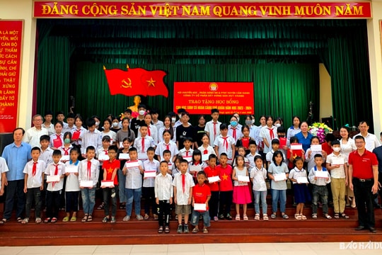 Gần 1.500 lượt học sinh nghèo ở Cẩm Giàng được hỗ trợ học phí