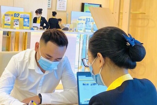 Ngân hàng trả lãi cao nhất bất ngờ giảm sâu