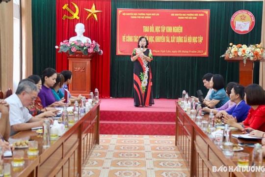 Trao đổi kinh nghiệm công tác khuyến học giữa 2 phường của TP Hải Dương và TP Bắc Kạn