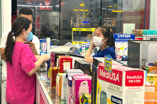 Một số loại thuốc nhỏ mắt "cháy hàng"