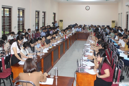 Bồi dưỡng nghiệp vụ cho gần 500 Bí thư chi bộ