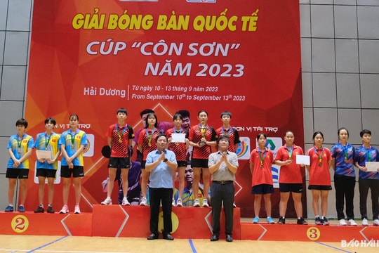 Nguyễn Anh Tú vô địch đơn nam Giải bóng bàn quốc tế cúp Côn Sơn