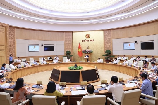 Nghị quyết phiên họp Chính phủ thường kỳ tháng 8 năm 2023