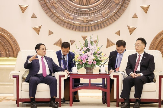 Thủ tướng Phạm Minh Chính tiếp Bí thư Tỉnh ủy Quảng Tây Lưu Ninh