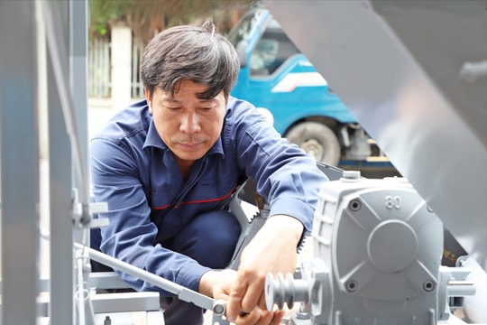 "Phù thủy" sáng chế máy nông nghiệp và thiết bị cứu người gặp hỏa hoạn