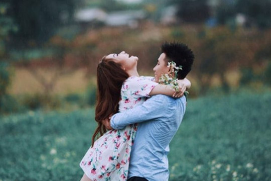 Công ty có quyền đuổi việc nhân viên ngoại tình?