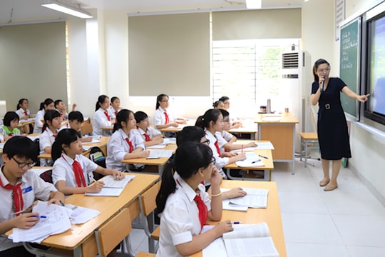 Nhiều địa phương ban hành lệnh cấm dạy thêm, nếu phát hiện sẽ xử lý hiệu trưởng