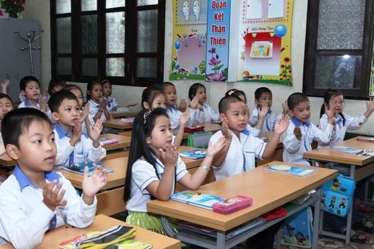 Một số địa phương chi hàng trăm tỷ đồng hỗ trợ học phí cho học sinh