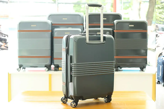 Kinh nghiệm chọn va li công tác kết hợp du lịch