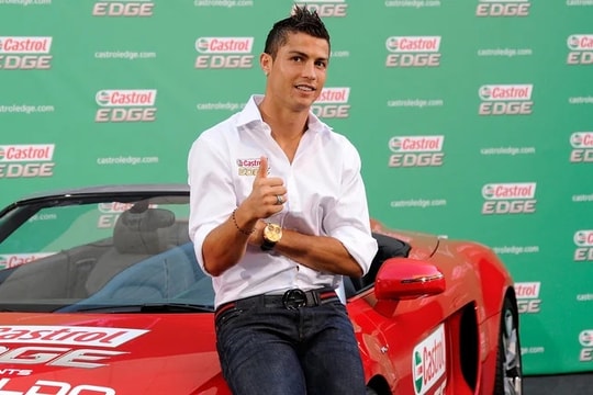Top 10 chiếc xe đáng chú ý nhất trong bộ sưu tập của Cristiano Ronaldo