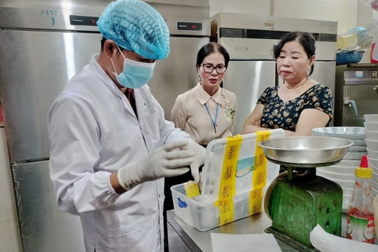 Phát hiện vi khuẩn gây ngộ độc trong bánh mỳ Phượng ở Quảng Nam