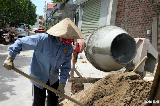 Cuối năm, thợ xây ít việc