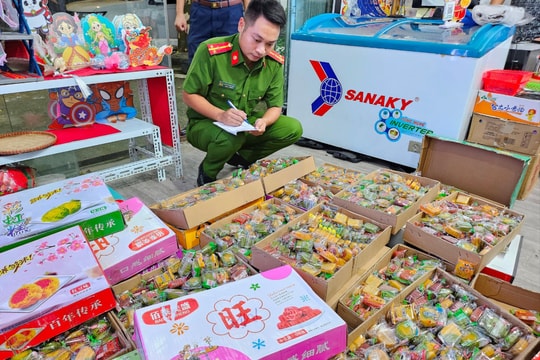 Hải Dương thu giữ 1.300 chiếc bánh Trung thu không rõ nguồn gốc 