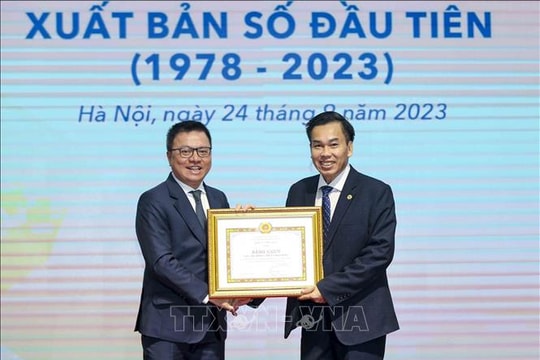 Kỷ niệm 45 năm Tạp chí Nhiếp ảnh và Đời sống xuất bản số đầu tiên