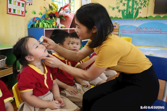 Gia đình và nhà trường “liên thủ” chống dịch