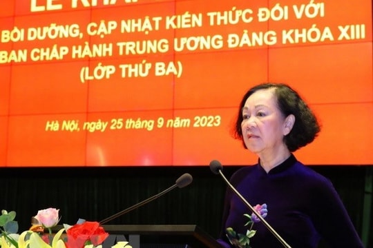 Khai giảng lớp Bồi dưỡng, cập nhật kiến thức cho 42 Ủy viên Trung ương Đảng khóa XIII