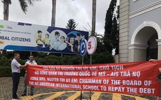 Cho trường quốc tế vay 2,6 tỷ, phụ huynh ròng rã đòi nợ suốt 2 năm