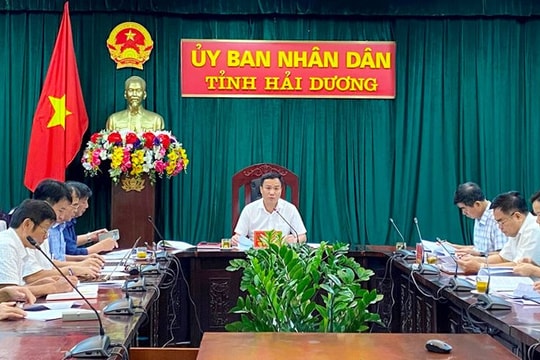 Xem xét đề nghị khen thưởng cấp Nhà nước nhiều tập thể, cá nhân ngành giáo dục Hải Dương