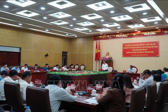 Xây dựng cơ chế tuyển dụng giáo viên các cấp phù hợp, tránh thừa, thiếu cục bộ