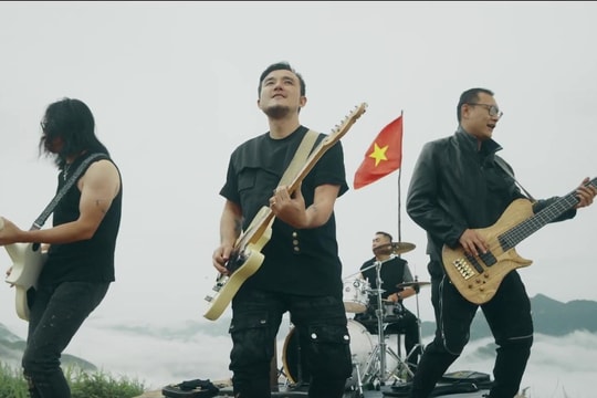 Bức Tường ra MV kết hợp rock và rap, truyền cảm hứng "xê dịch"