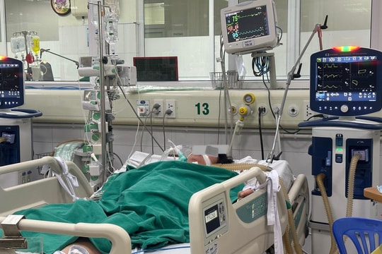 Bệnh nhân sốt xuất huyết hết sốt mới vào giai đoạn nguy hiểm