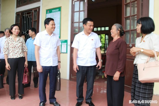 Cử tri Kim Thành, Cẩm Giàng phản ánh bất cập về giao thông, đất đai, tài nguyên môi trường