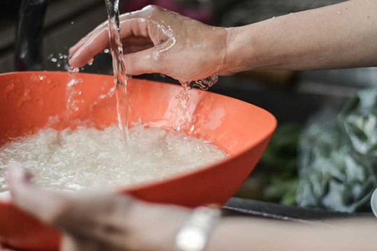 Mẹo nấu cơm bằng giấm và muối