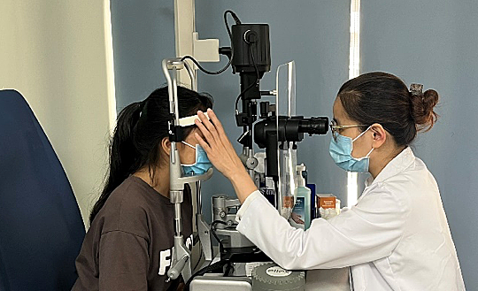 Bị thiên đầu thống do thường tắm gội ban đêm