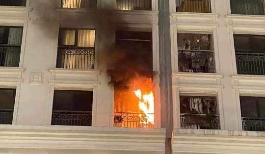 Cháy chung cư ở Hà Nội nghi do dùng nồi chiên không dầu tại ban công