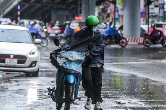 Sau những ngày oi nóng, miền Bắc sắp đón mưa to