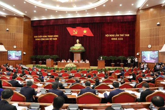 Cách các chức vụ trong Đảng đối với Bí thư Tỉnh uỷ Bến Tre Lê Đức Thọ và nguyên Bí thư Tỉnh uỷ Thanh Hoá Trịnh Văn Chiến