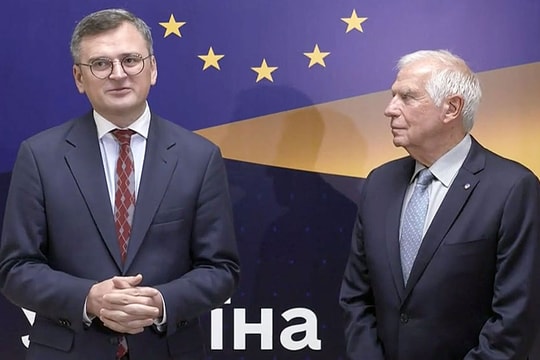 EU triệu tập "cuộc họp lịch sử" của các Ngoại trưởng tại Kiev, gửi thông điệp tới Nga
