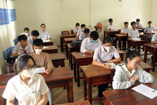 Bỏ xét tuyển vào lớp 10 để tránh "làm đẹp học bạ"