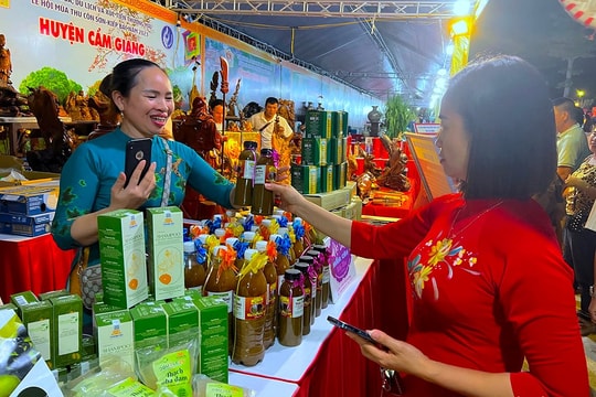 Sôi nổi Tuần Văn hóa, du lịch và Xúc tiến thương mại