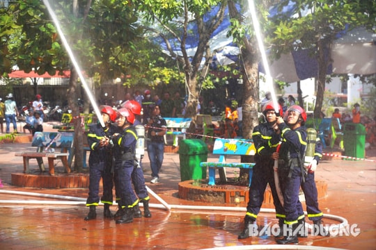 Diễn tập chữa cháy và cứu nạn, cứu hộ trong trường học lớn nhất từ trước đến nay