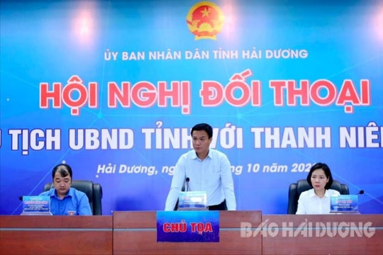 Chủ tịch UBND tỉnh Hải Dương Triệu Thế Hùng đối thoại với thanh niên