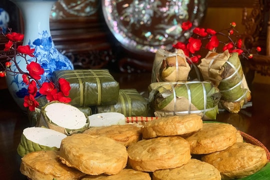 Thơm ngon giò chả chợ Cuối
