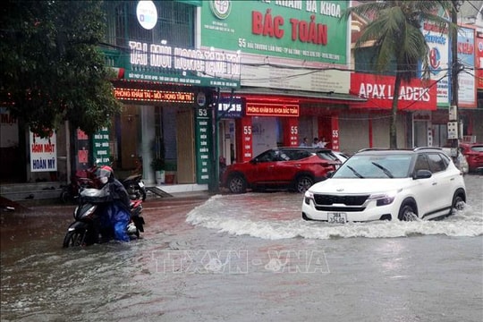 Các tỉnh từ Hà Tĩnh đến Thừa Thiên - Huế chủ động ứng phó nguy cơ lũ quét, sạt lở đất