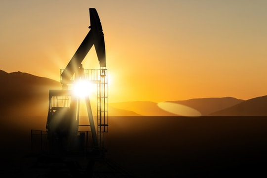 Saudi Arabia cân nhắc tăng sản lượng dầu để đổi lấy thỏa thuận vũ khí với Mỹ