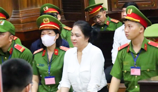 Bà Phương Hằng chính thức không kháng cáo, chấp nhận án 3 năm tù