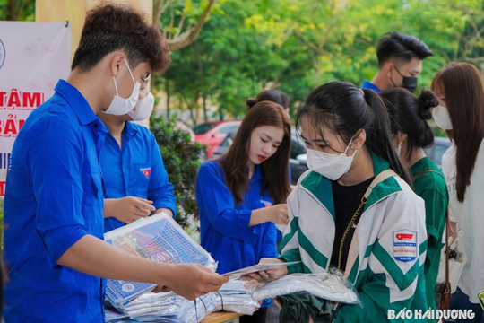Trường Đại học Thành Đông tặng học bổng cho tân sinh viên 10 ngành học