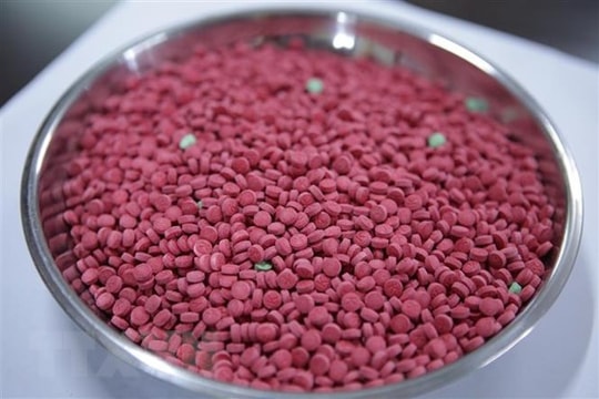 Bắt quả tang đối tượng vận chuyển hơn 1.300 viên hồng phiến 